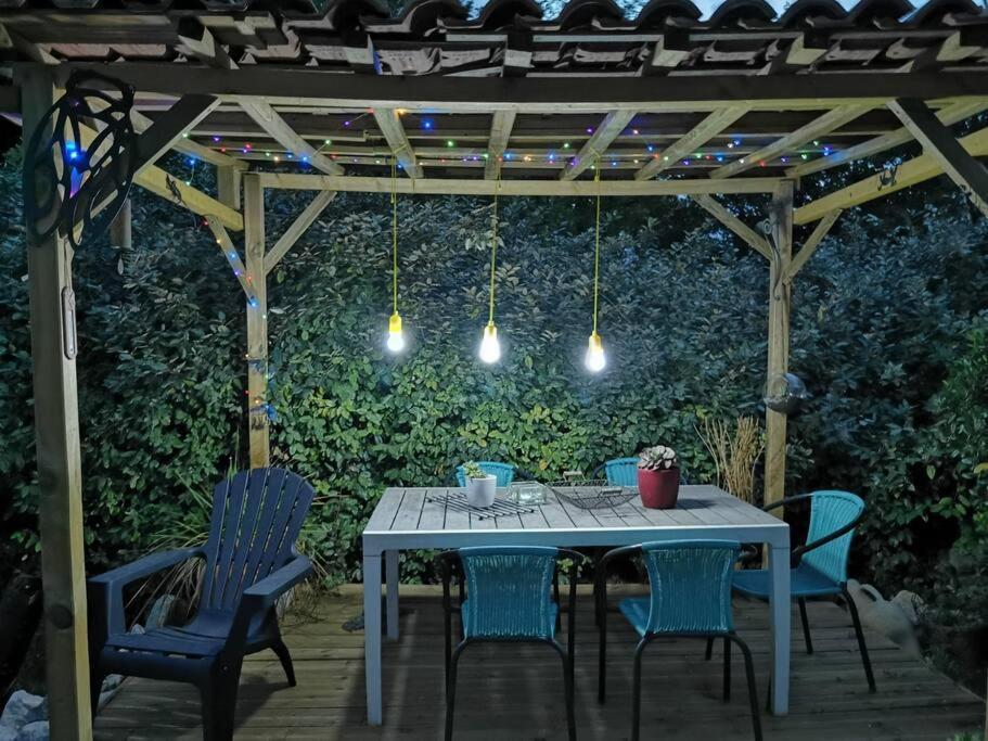 Entre Ventoux Et Luberon, Appartement Dans Maison. Malemort-du-Comtat Zewnętrze zdjęcie